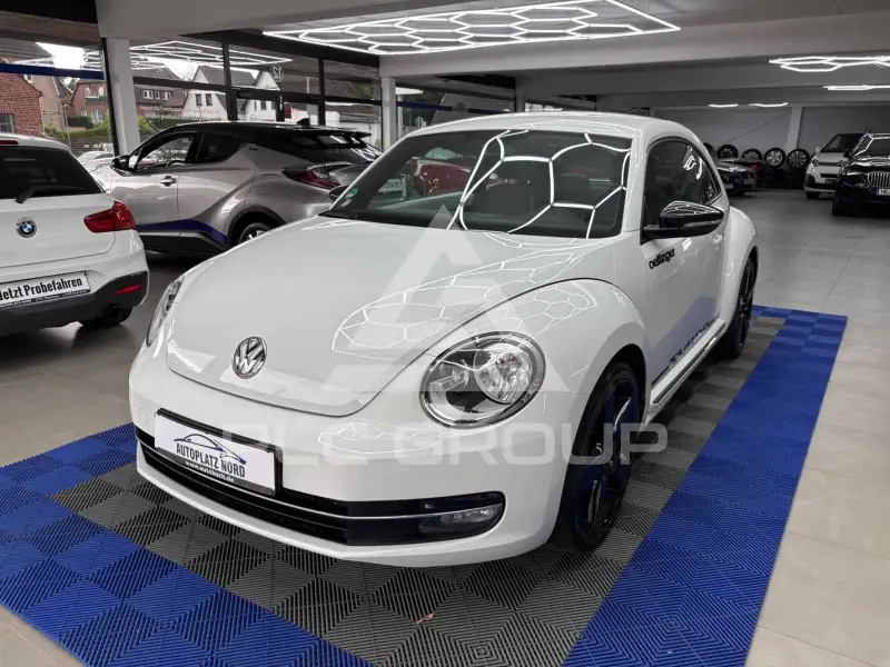 2012 Volkswagen BEETLE