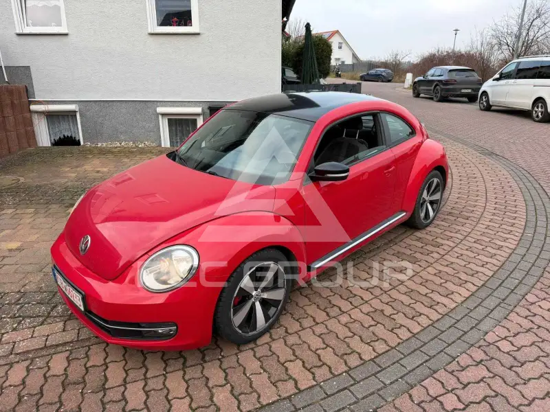 2012 Volkswagen BEETLE