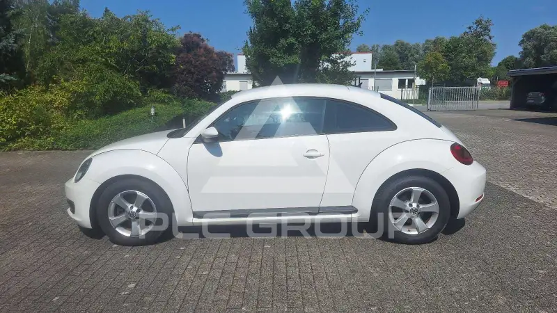 2012 Volkswagen BEETLE