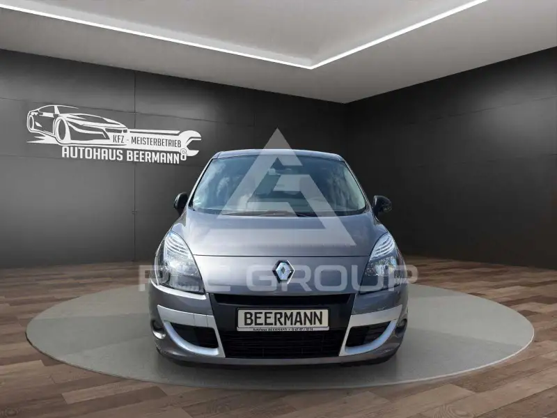 2012 Renault Scenic