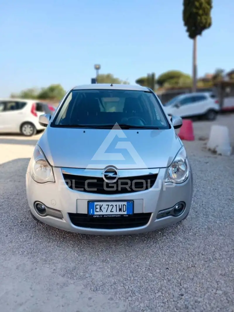 2012 Opel AGILA