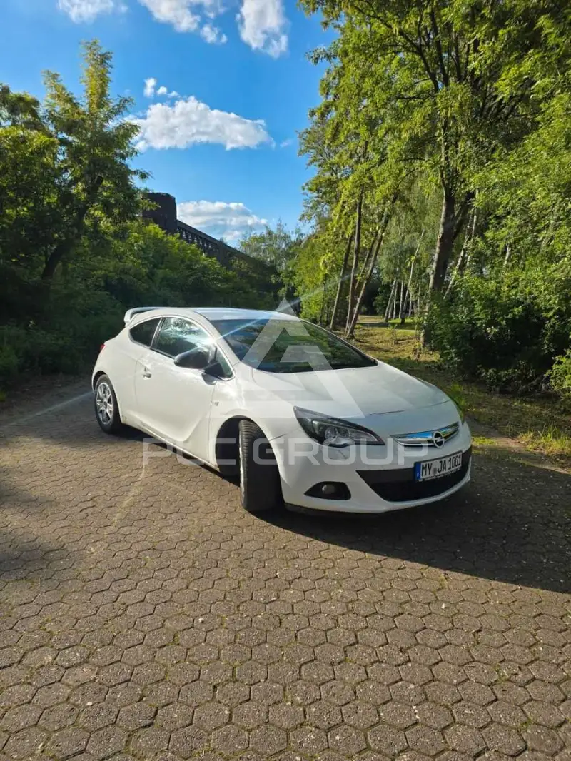 2012 Opel Astra