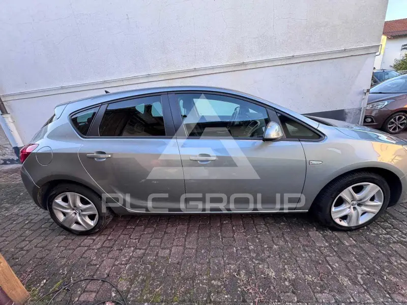 2012 Opel Astra