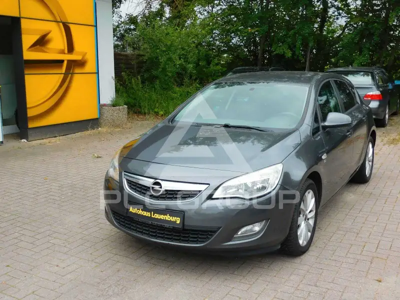 2012 Opel Astra