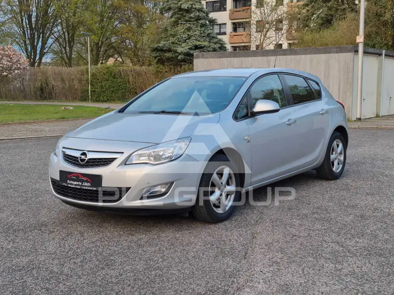 2012 Opel Astra