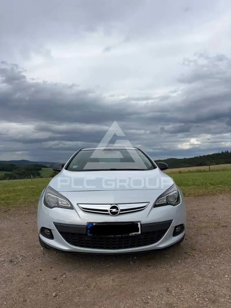 2012 Opel Astra