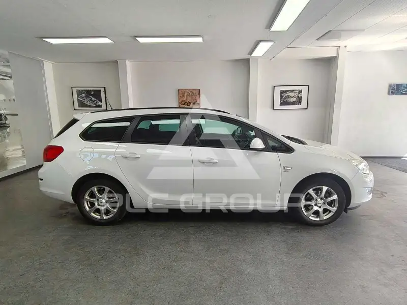 2012 Opel Astra