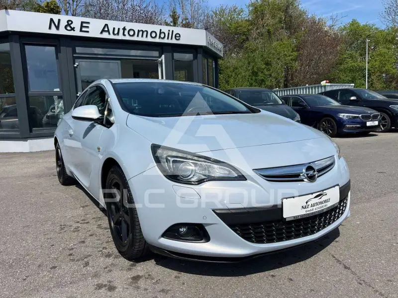 2012 Opel Astra