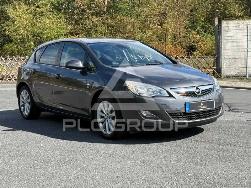 2012 Opel Astra