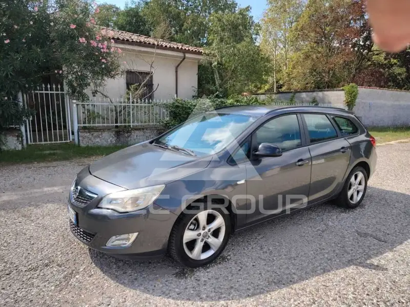 2012 Opel Astra