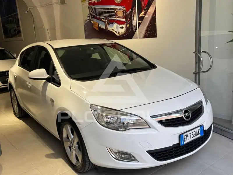 2012 Opel Astra