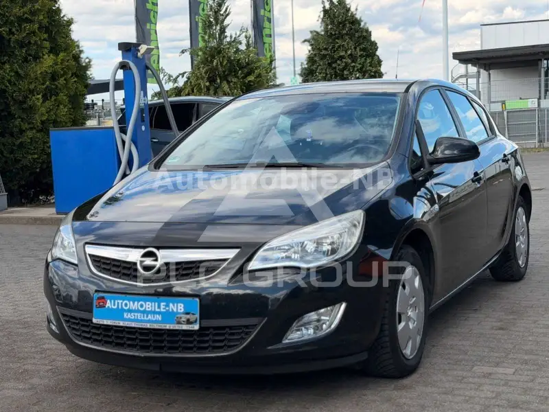 2012 Opel Astra