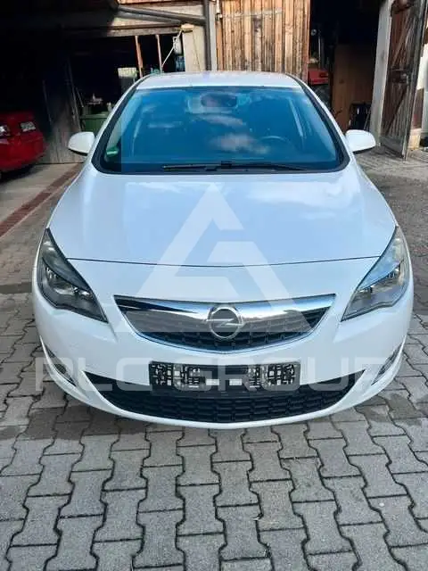 2012 Opel Astra