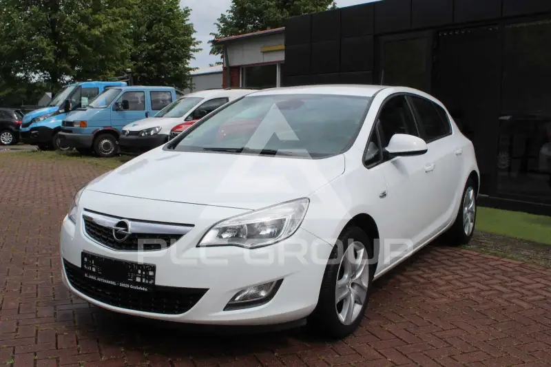 2012 Opel Astra