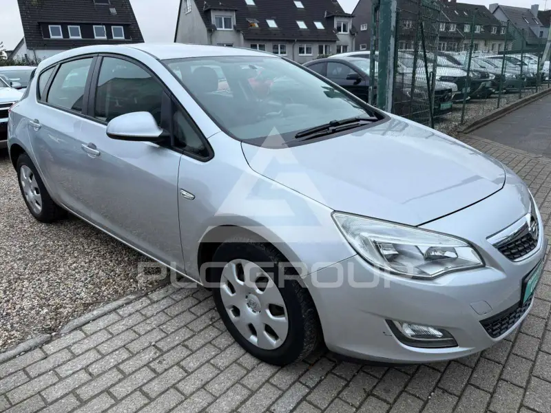 2012 Opel Astra