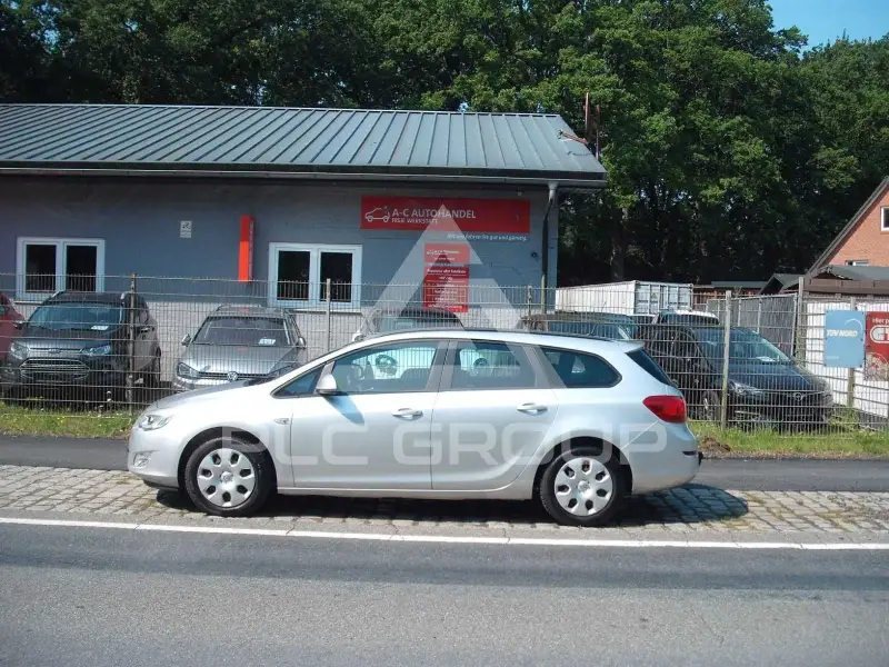 2012 Opel Astra