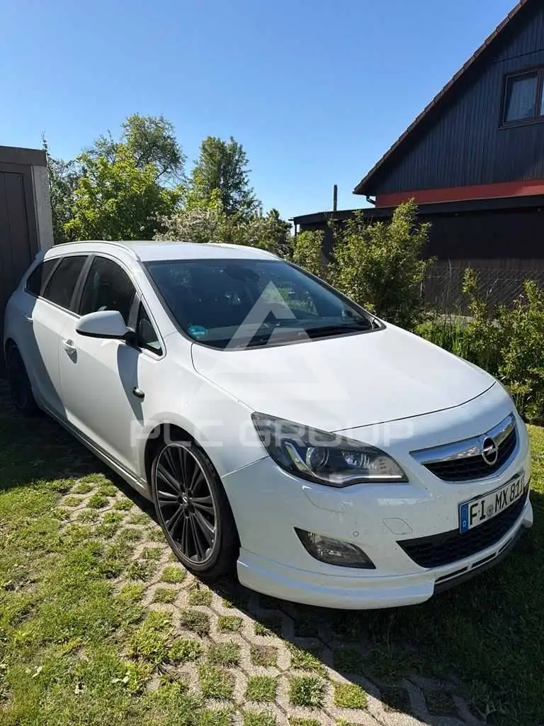 2012 Opel Astra
