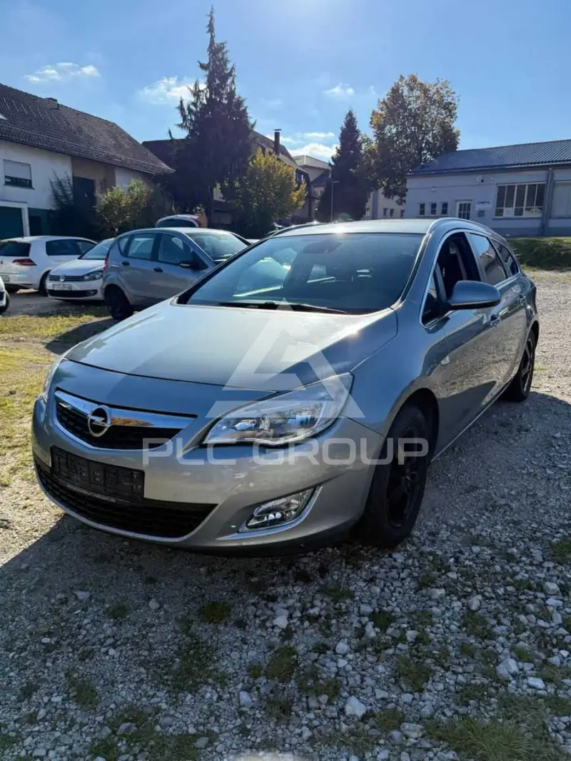 2012 Opel Astra