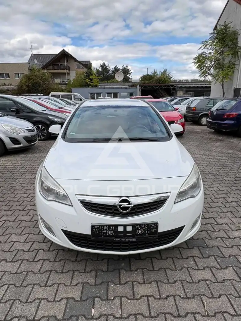 2012 Opel Astra