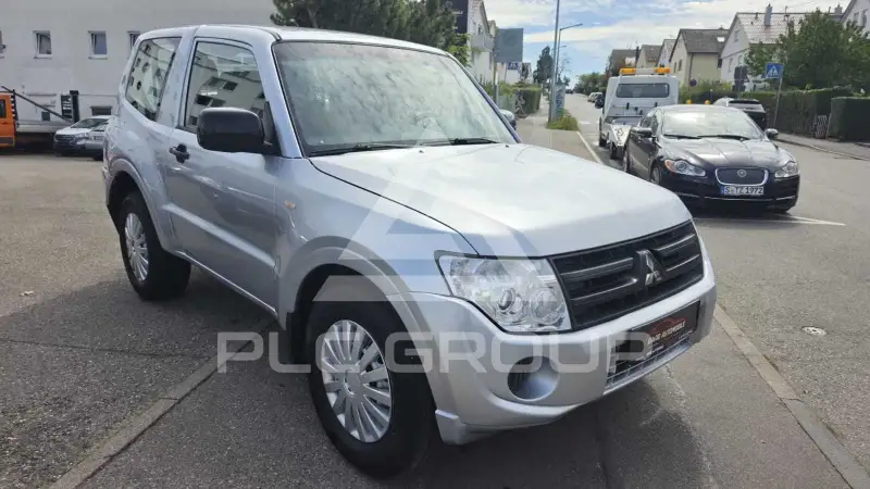 2013 Mitsubishi PAJARO