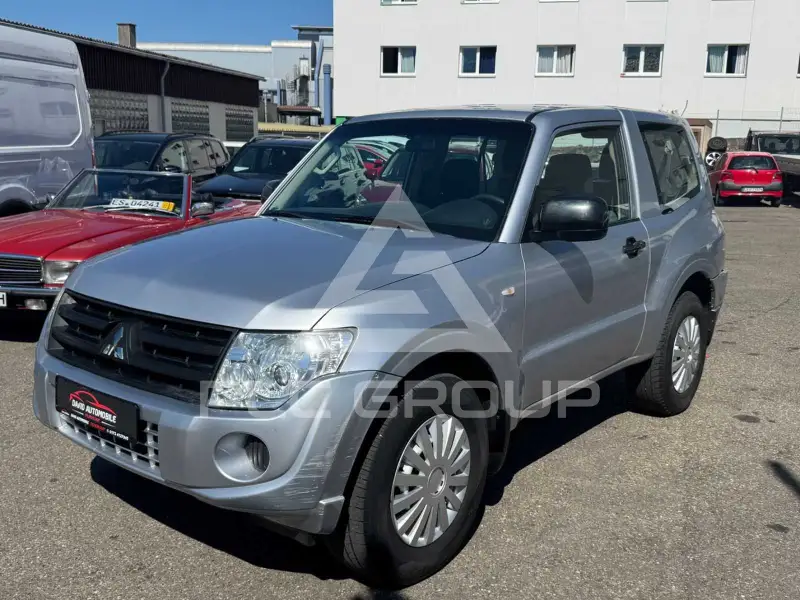 2013 Mitsubishi PAJARO