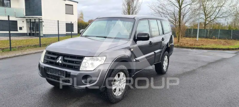 2013 Mitsubishi PAJARO