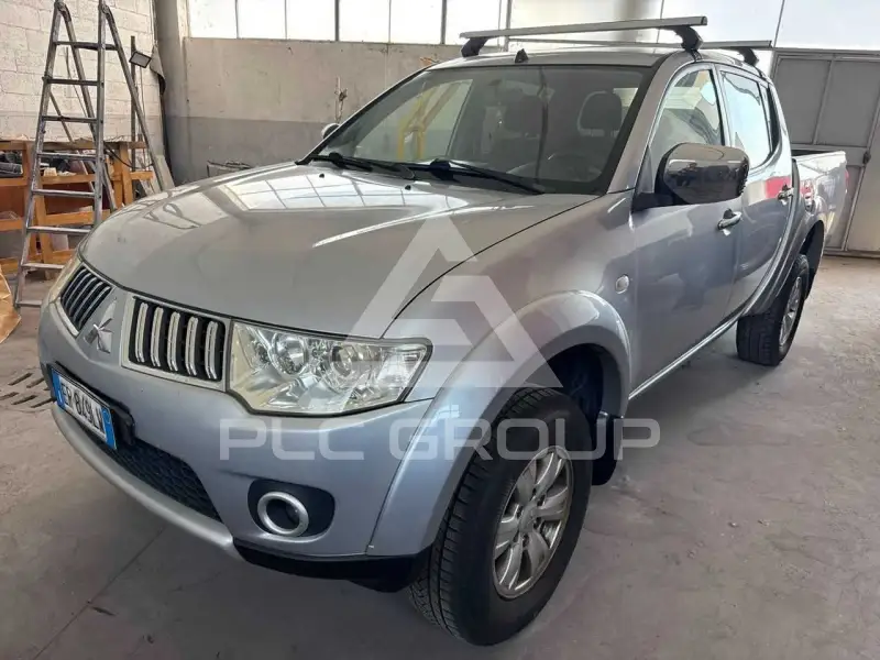 2013 Mitsubishi L200