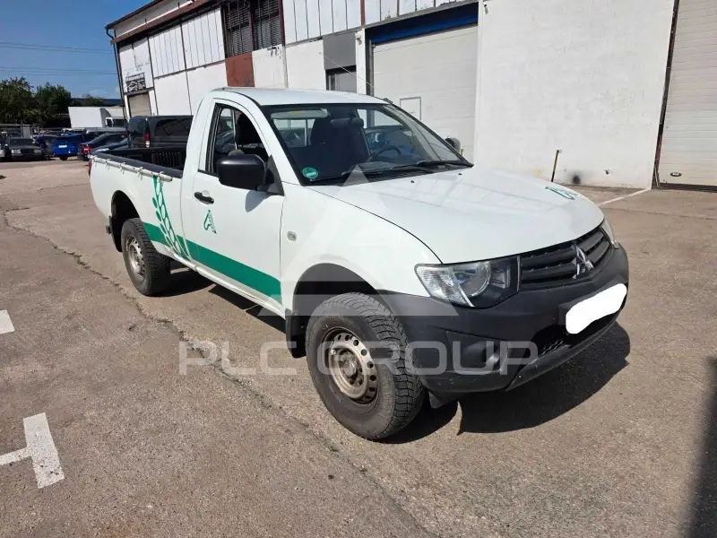 2013 Mitsubishi L200