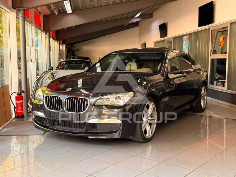 2013 BMW 740
