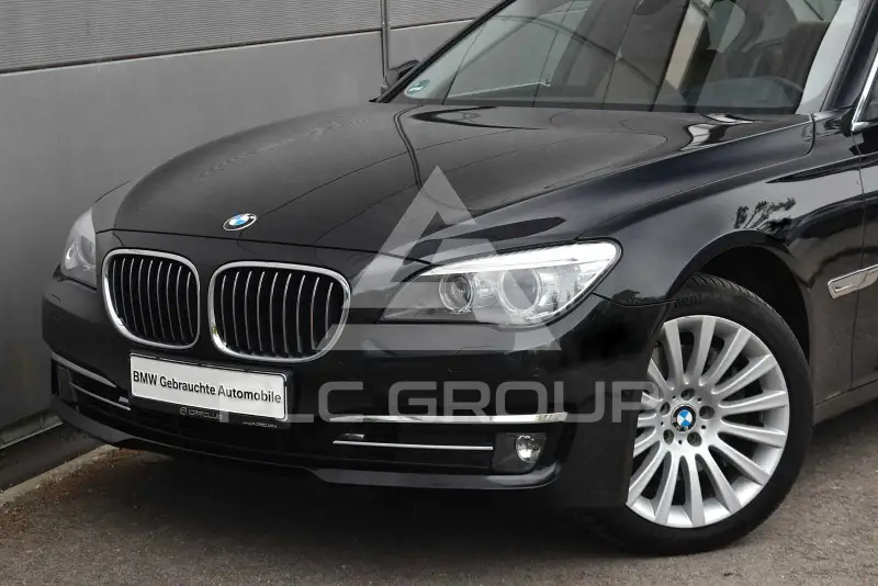 2013 BMW 740