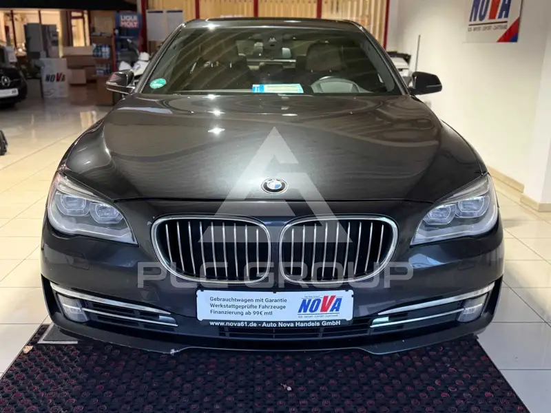 2013 BMW 740