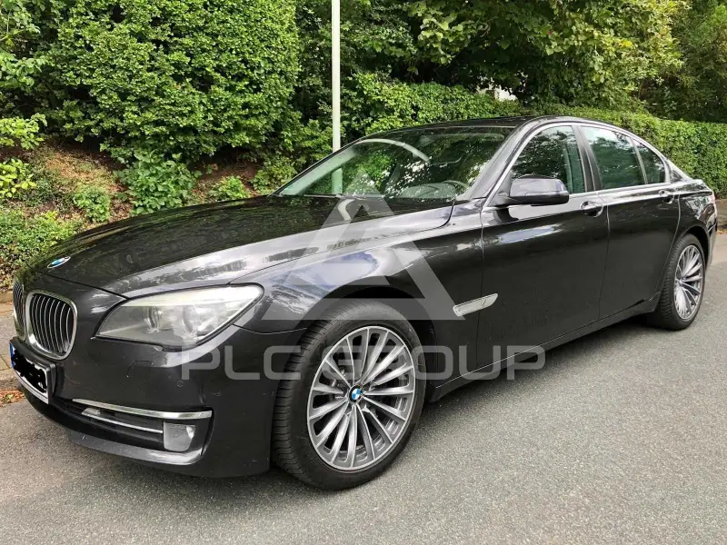 2013 BMW 740