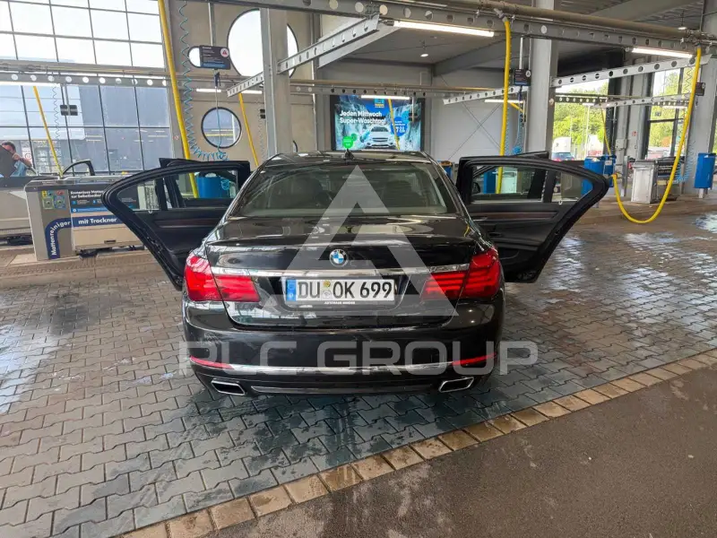 2013 BMW 740