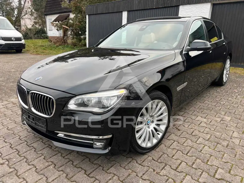 2013 BMW 740
