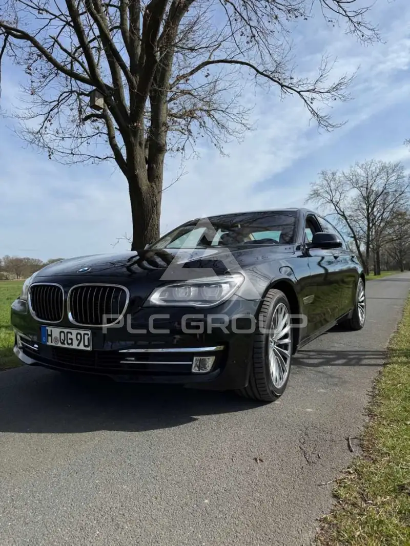 2013 BMW 750