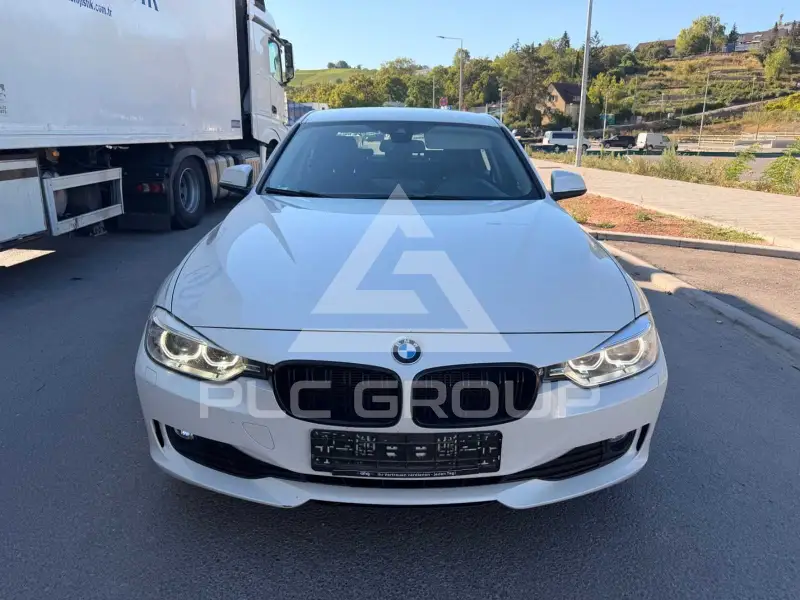 2013 BMW 320