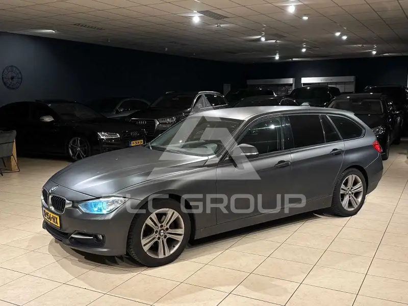 2013 BMW 320
