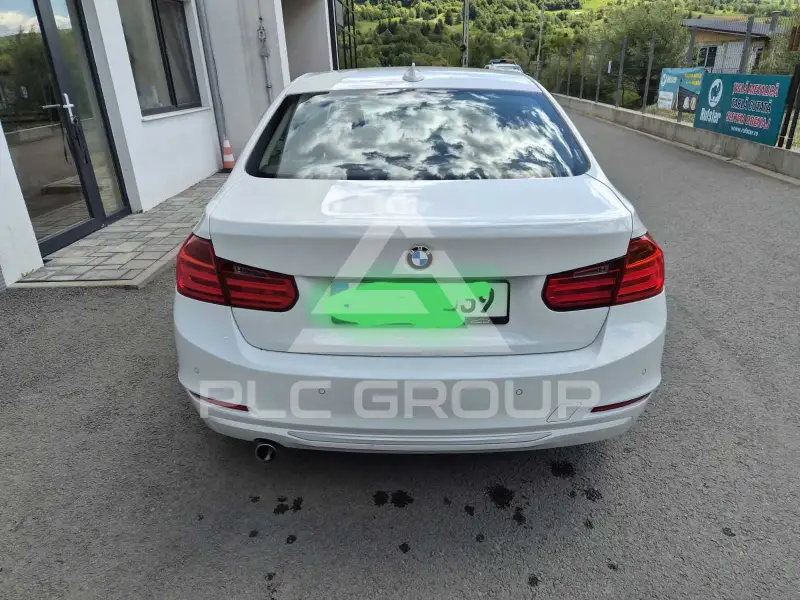 2013 BMW 320