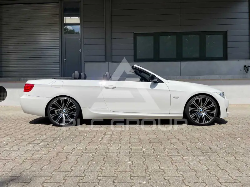 2013 BMW 320
