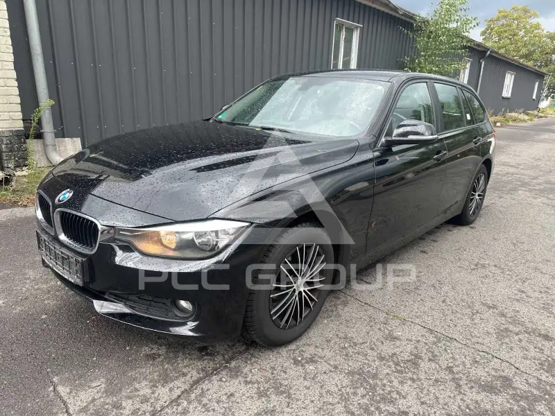 2013 BMW 318