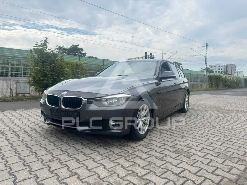 2013 BMW 318