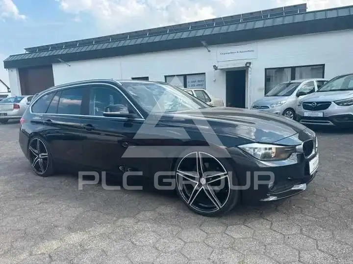 2013 BMW 318