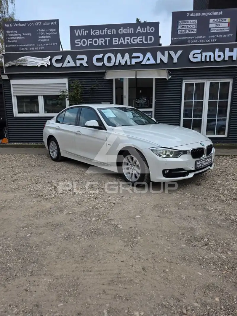 2013 BMW 318