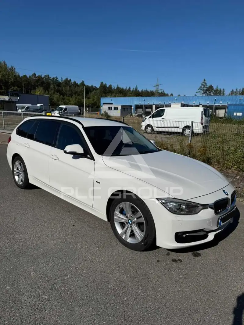 2013 BMW 318