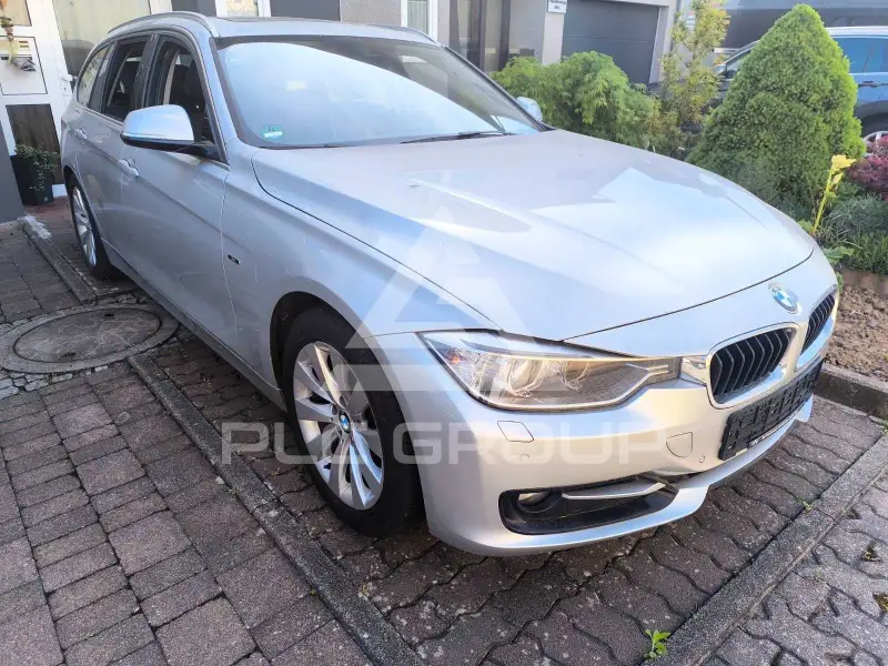 2013 BMW 318