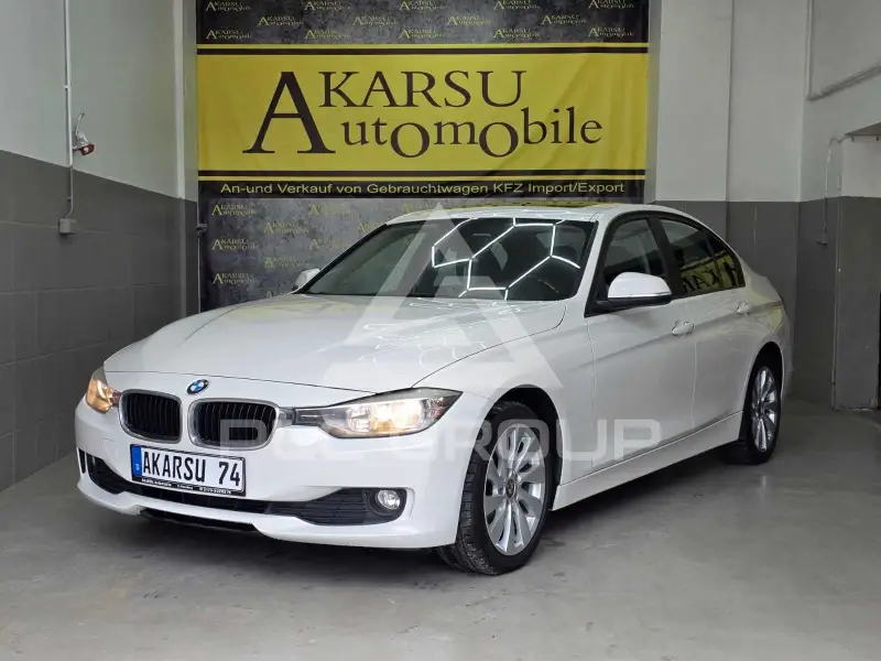 2013 BMW 318