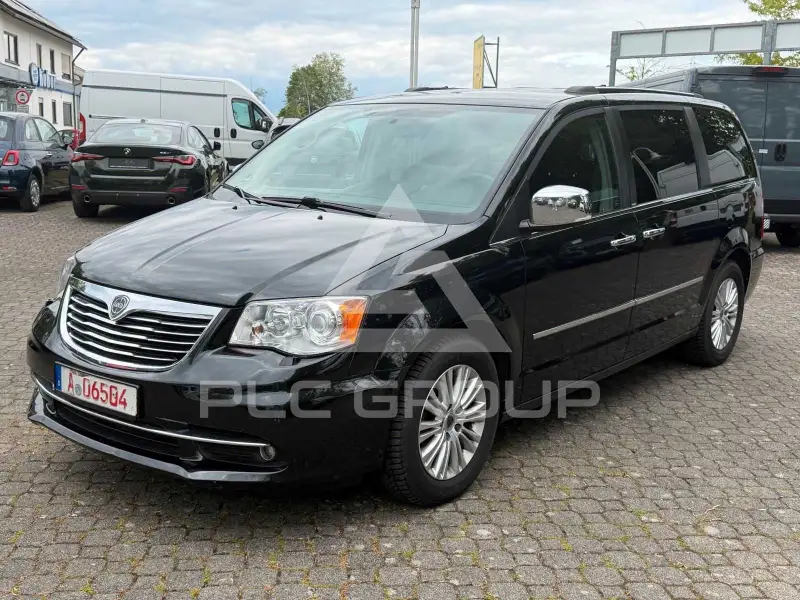 2013 Lancia Voyager