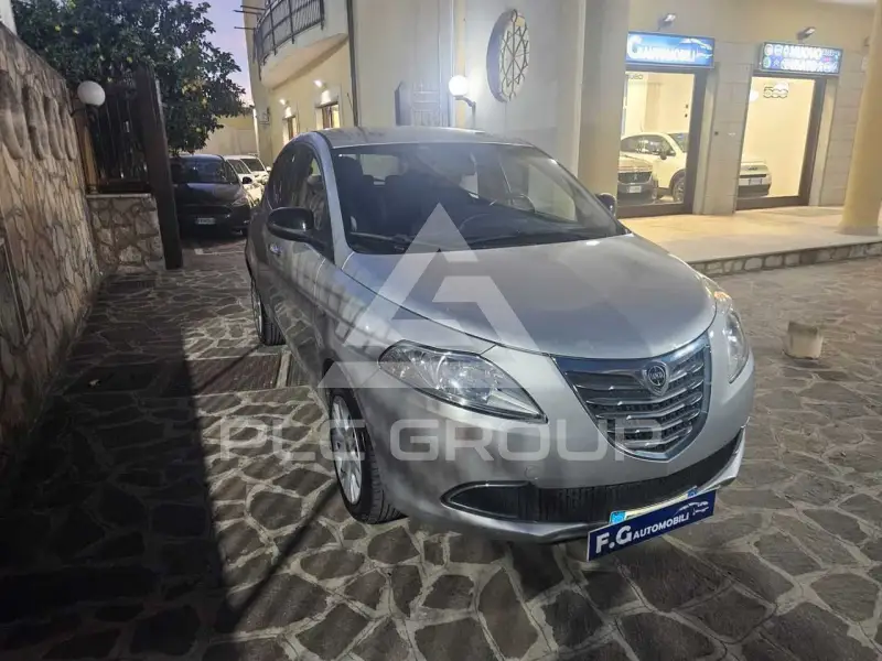 2013 Lancia YPSILON