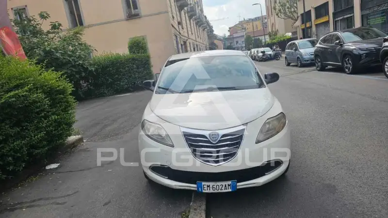 2013 Lancia YPSILON