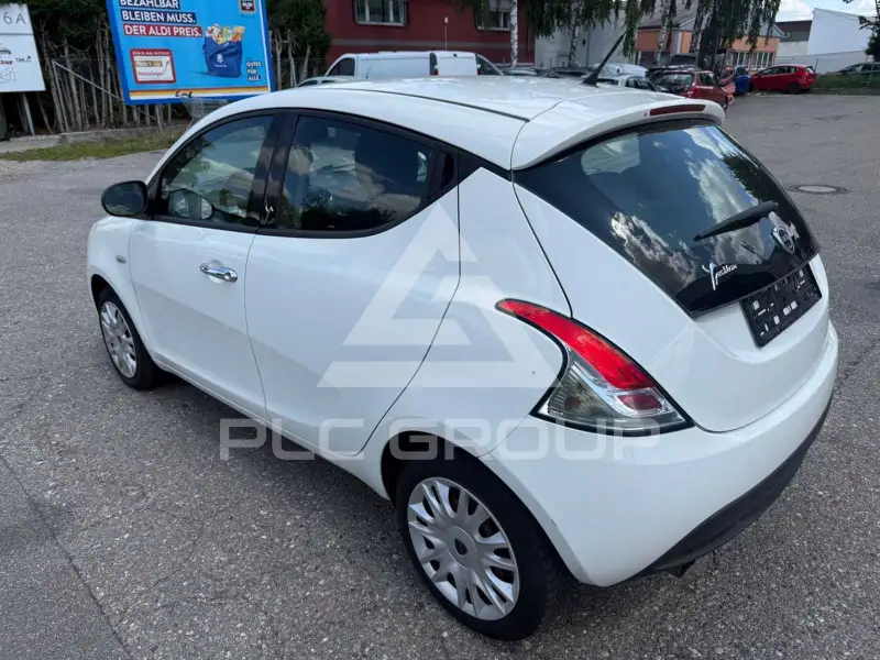 2013 Lancia YPSILON